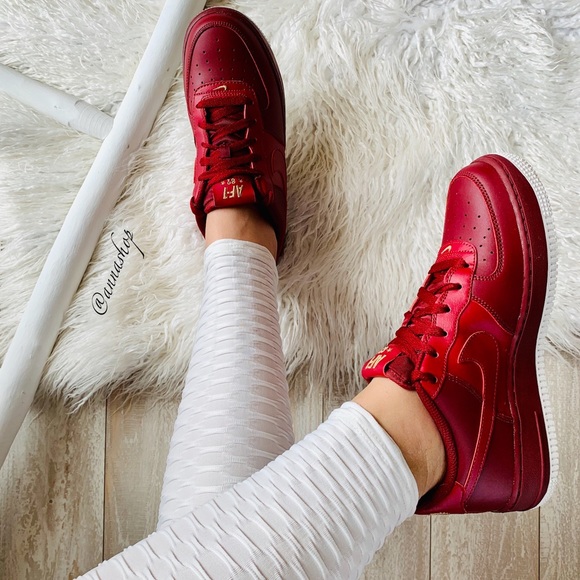 Nike Shoes - NWT Nike Air Force 1